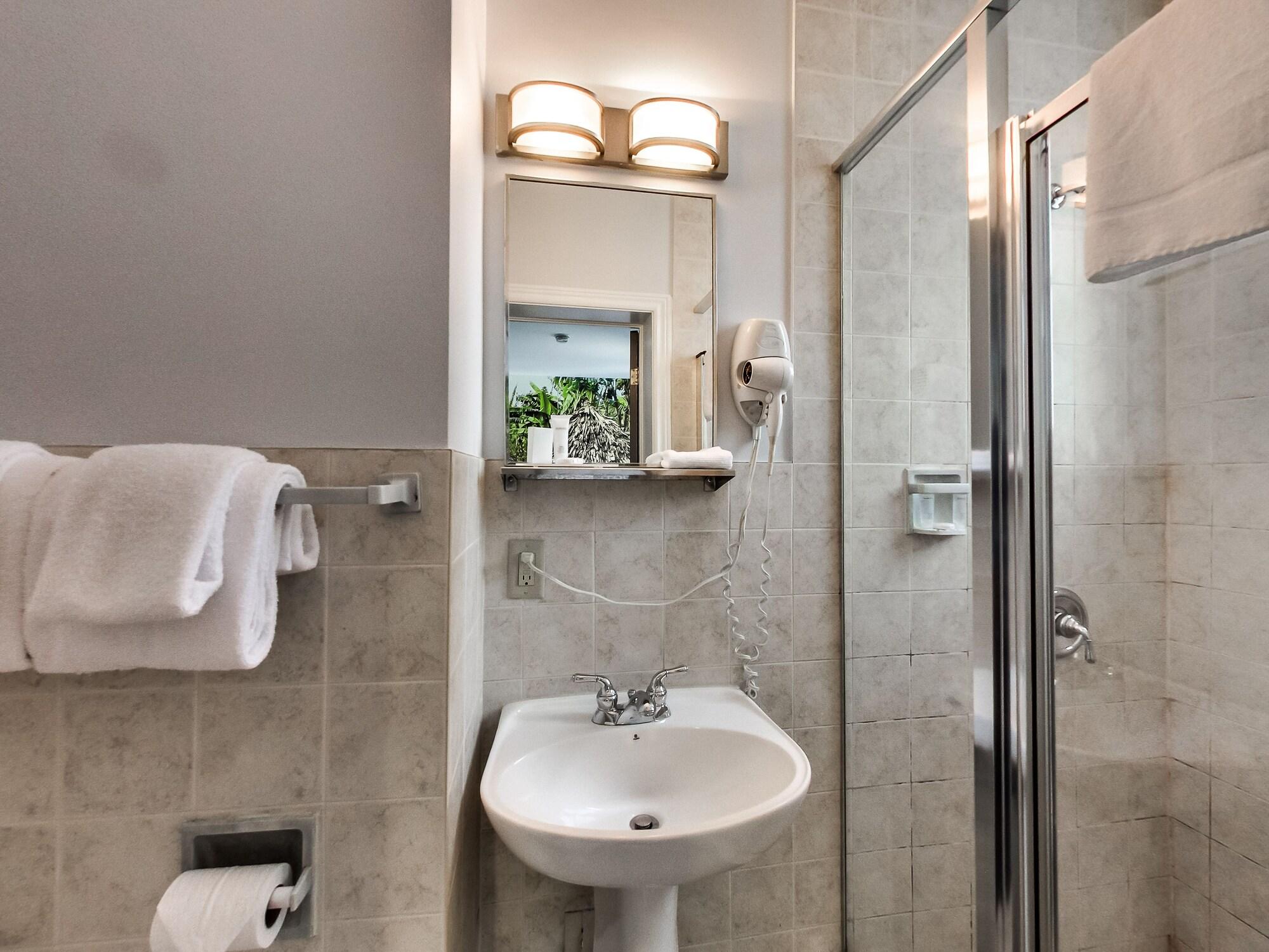 Isabella Hotel & Suites Toronto Esterno foto