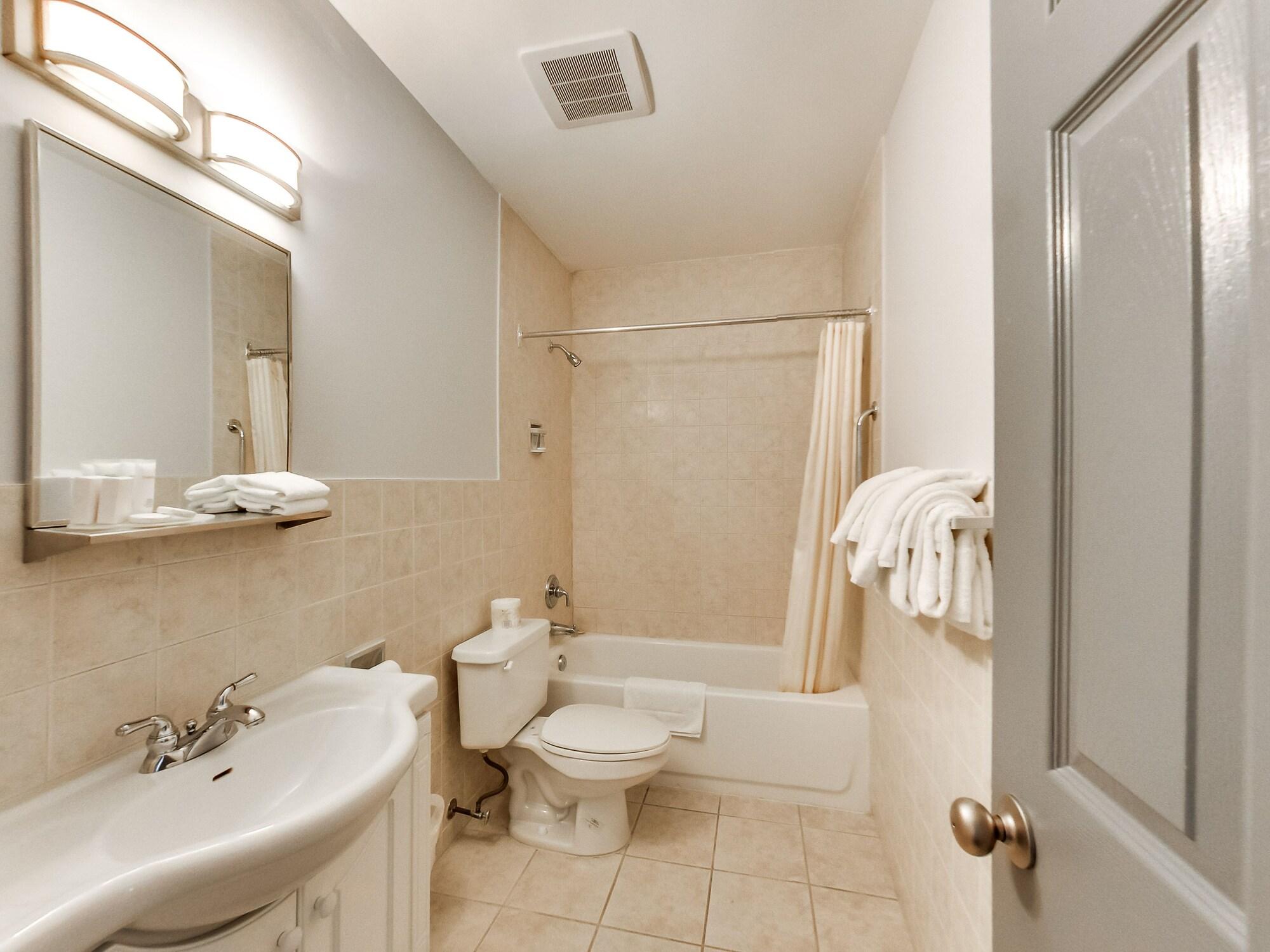 Isabella Hotel & Suites Toronto Esterno foto